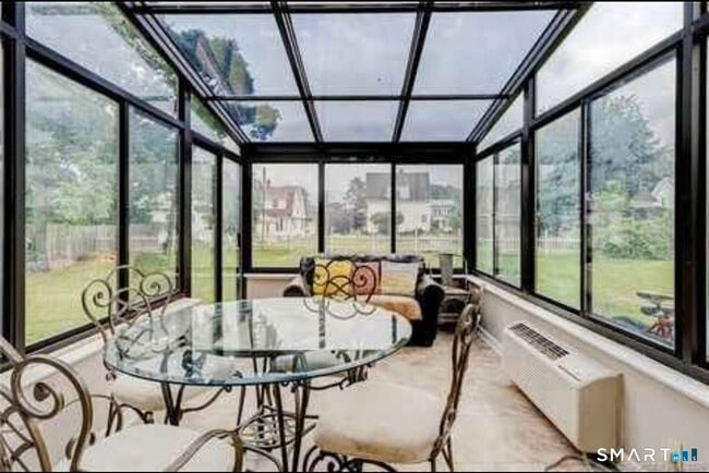 Building Photo - 127 Englewood Ave