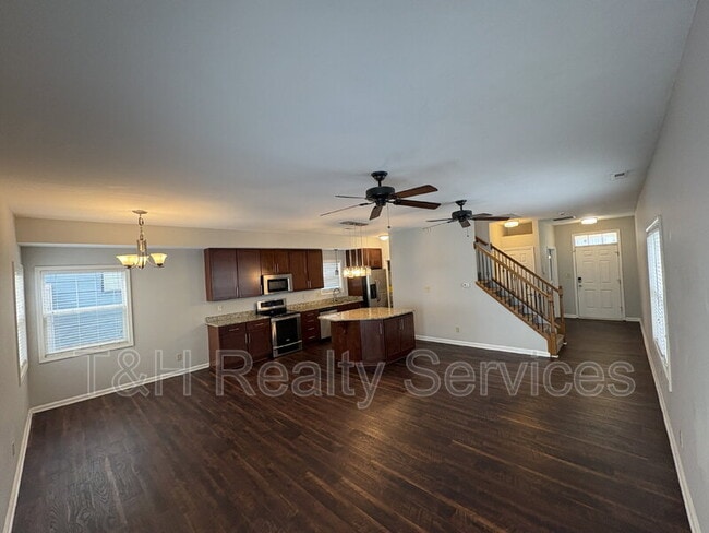 Building Photo - 2030 N College Ave