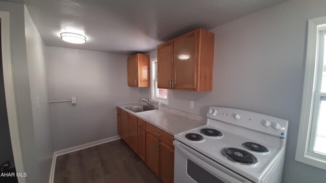 Building Photo - 314 Pennsylvania Ave