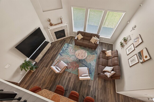 Building Photo - 15707 Braemar Cove Dr