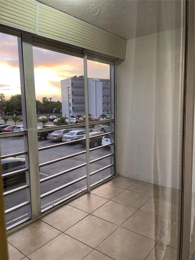 Building Photo - 14150 SW 84th St
