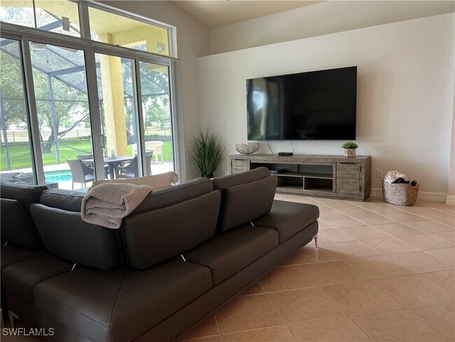 Building Photo - 2065 Isla De Palma Cir
