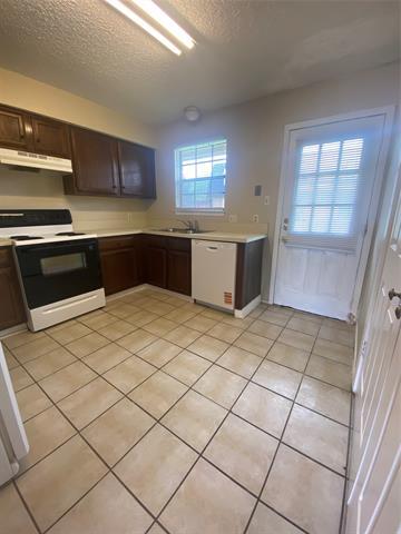Building Photo - 9501 Westpark Dr