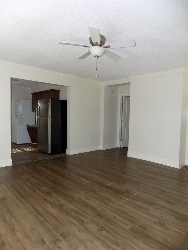 Building Photo - Short term lease in Olympia