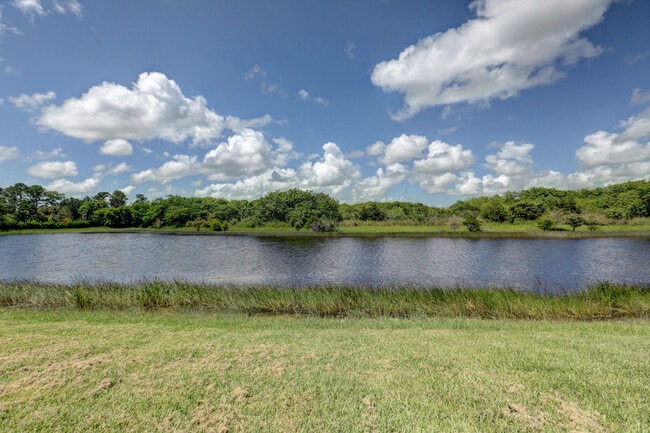 Building Photo - 9516 SW Flowermound Cir