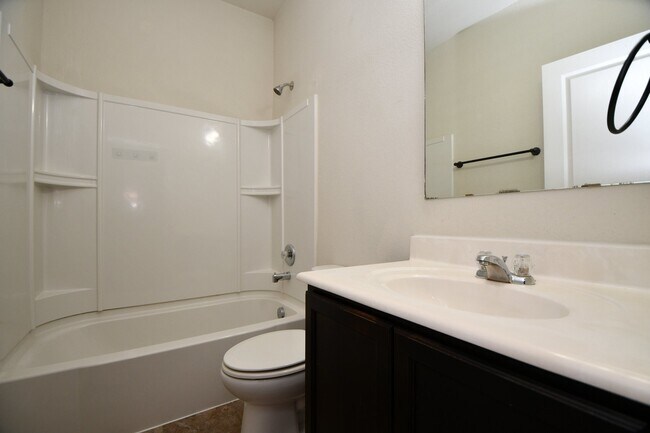 Building Photo - 20023 Linden Spruce Ln