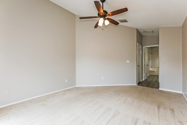 Building Photo - 11506 Smokethorn Dr