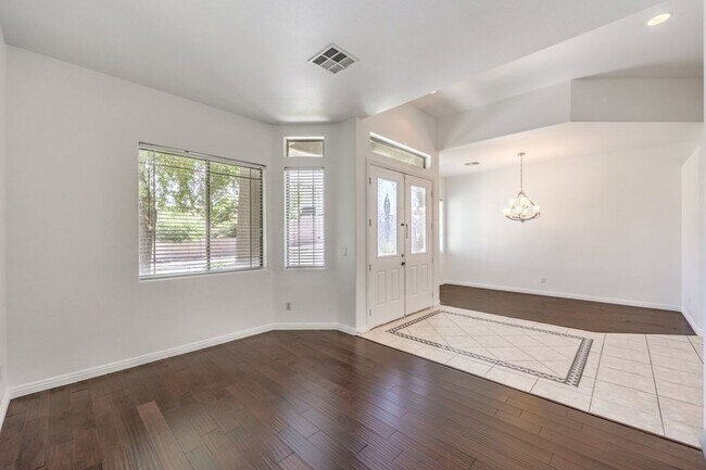 Building Photo - Stylishly Updated Henderson Home | New Stainless Steel Appliances | Heated Pool