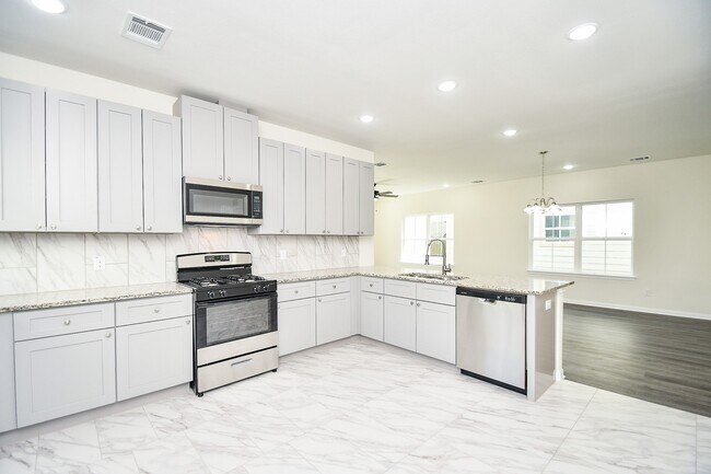 Building Photo - 12202 Heather Flower Ln