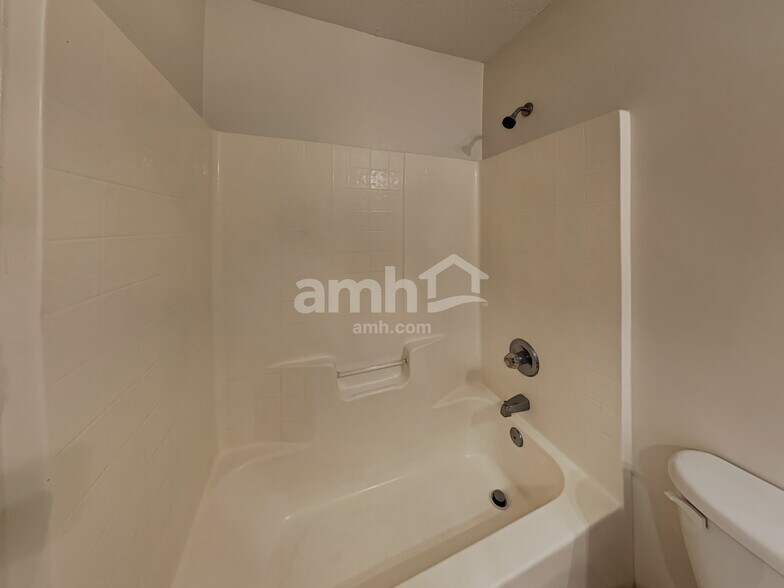 Building Photo - 4086 Ringneck Dr