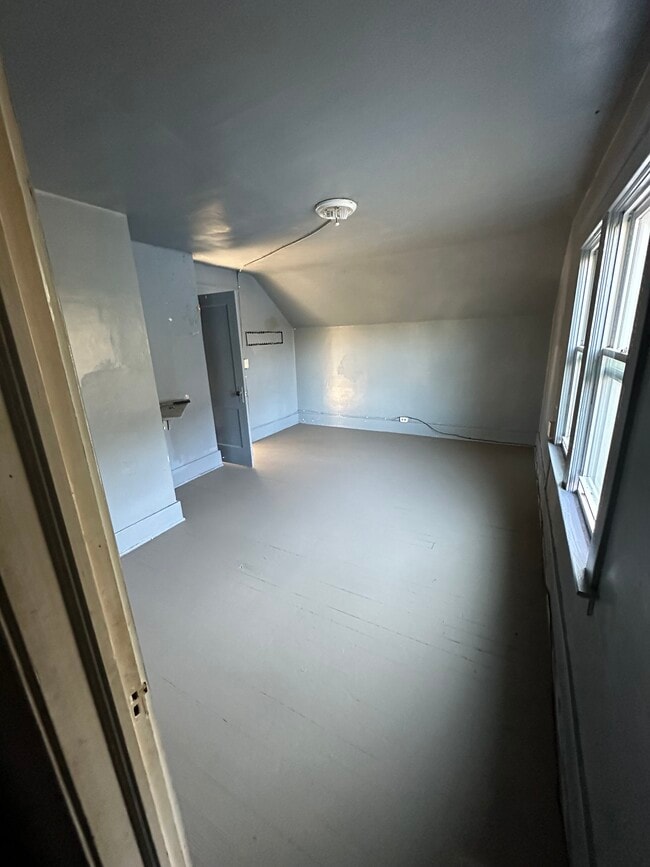 Building Photo - 1415 West Ave NW