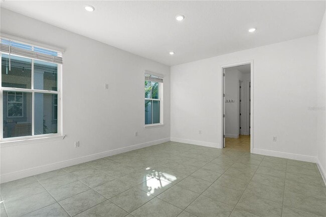 Building Photo - 9738 Neruda St