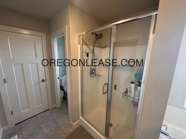 Building Photo - New Construction | 3 Bed, 2.5 Bath | 2,081...