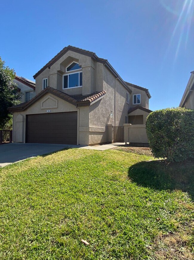Building Photo - Lots of Natural Sunlight - Close to Travis Air Base - with No Rear Neighbors!