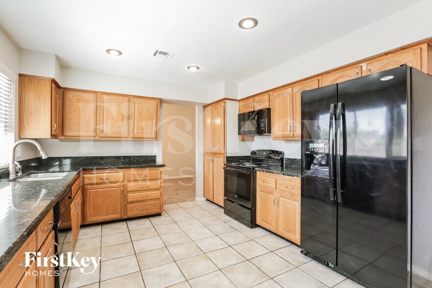 Building Photo - 5341 Supai Dr