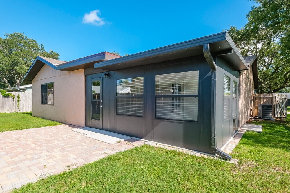 Building Photo - 662 Timber Bay Cir W