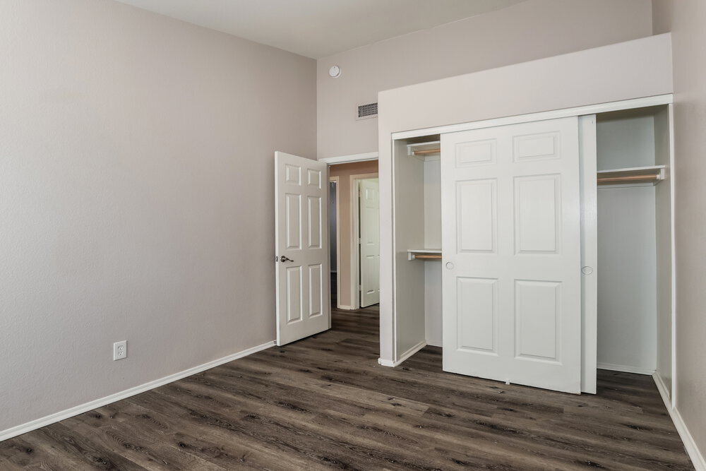 Building Photo - 4243 E Balsam Ave