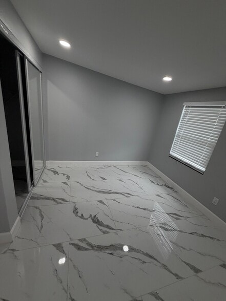 Building Photo - 1661 Gammon Ln