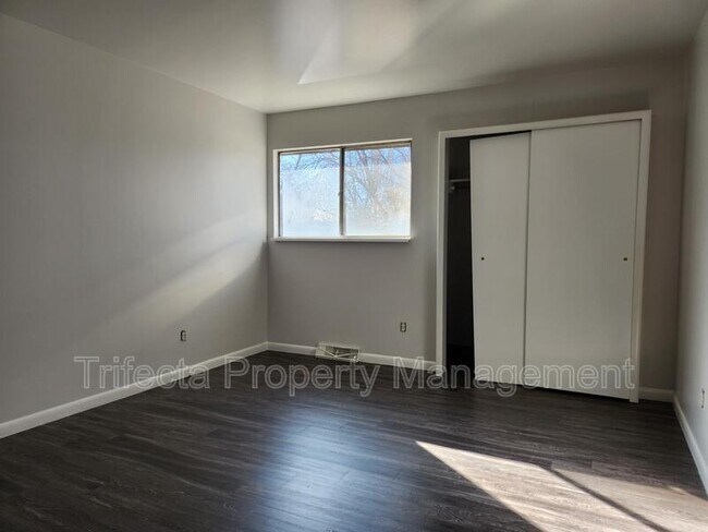 Building Photo - 2739 Leisure Dr