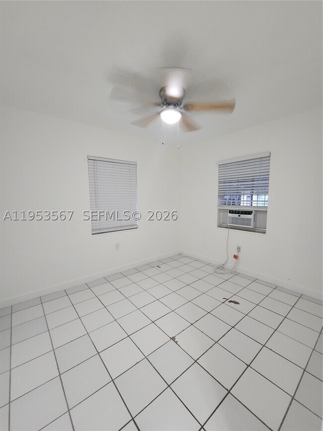 Building Photo - 405 NW 64th St