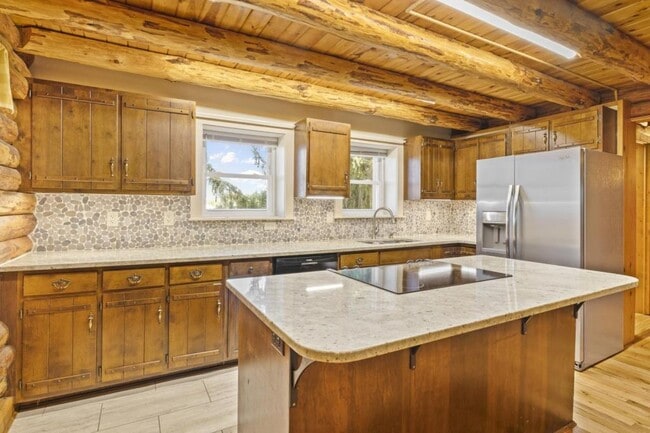 Building Photo - 118 Agape Wy