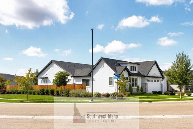 Building Photo - 7655 W Meltwater Ln