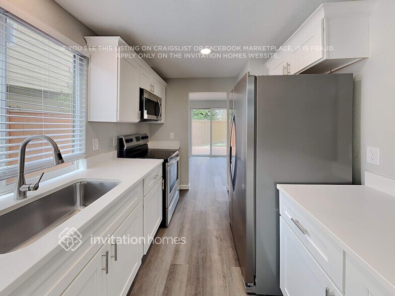 Building Photo - 2418 SW 306th Pl