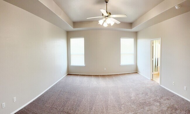 Building Photo - Available NOW!!!! Beautiful 1 story, 3 bedroom, 2.5 bath, 2 car garage home with a privacy fenced...