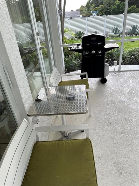 Building Photo - 329 Bernard Ave