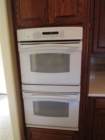 Building Photo - 1023 Candlewood Tr