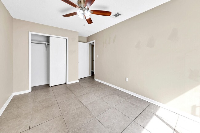 Building Photo - 2014 Woodfern Path
