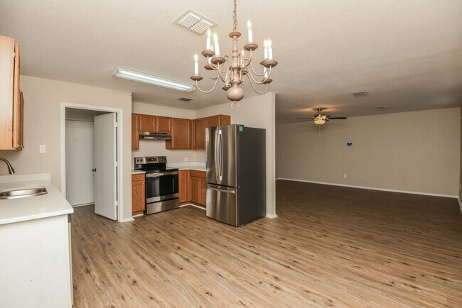 Building Photo - 6937 Brookglen Ln