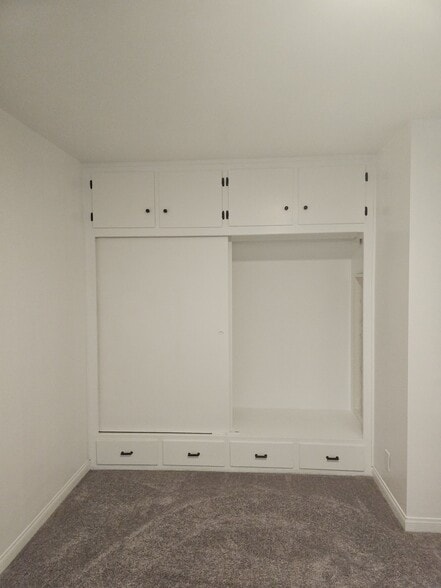 Building Photo - 1757 W 103rd St