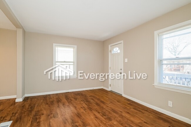 Building Photo - 1919 Clare Ct