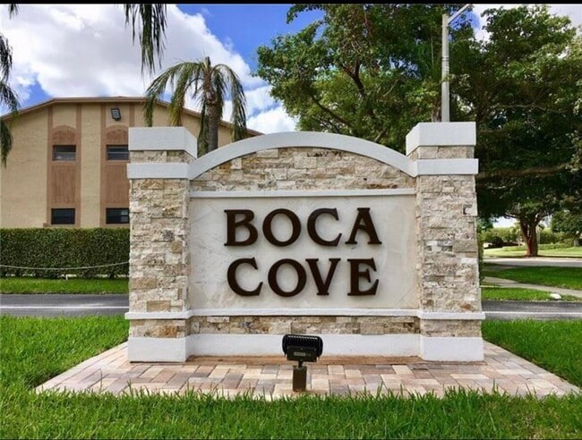 Primary Photo - 9466 Boca Cove Cir