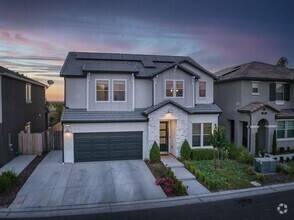 Building Photo - Copper River Canvas on the Bluffs! 4B/3BA ...