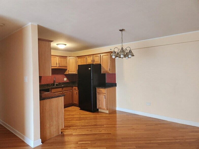 Building Photo - 8569 W 101st Ter
