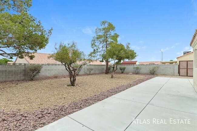 Building Photo - 5020 Chambliss Dr