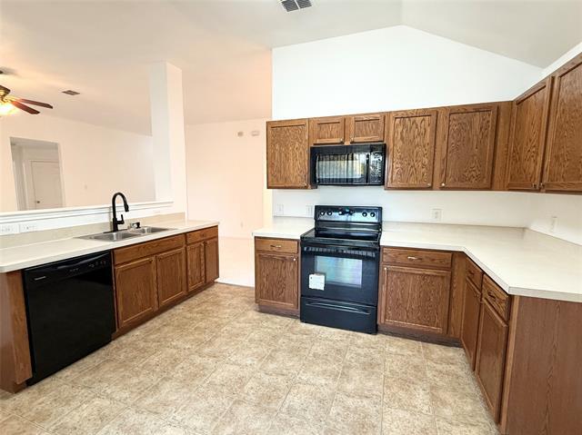 Building Photo - 918 Fleming St