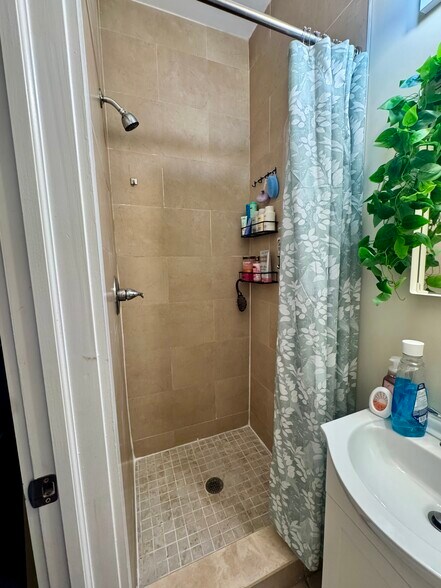 Bedroom 2 with private bathroom - 1704 Cecil B Moore Ave