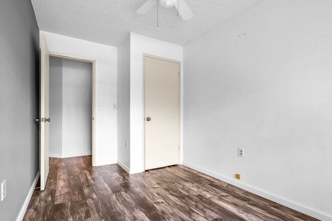 Building Photo - 160 Keonekai Rd