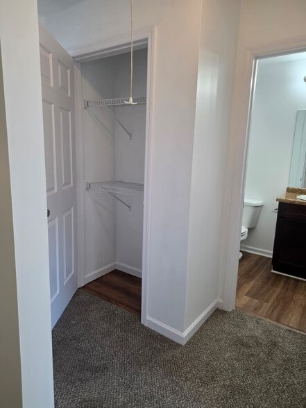 Building Photo - 1262 Macedonia Dr