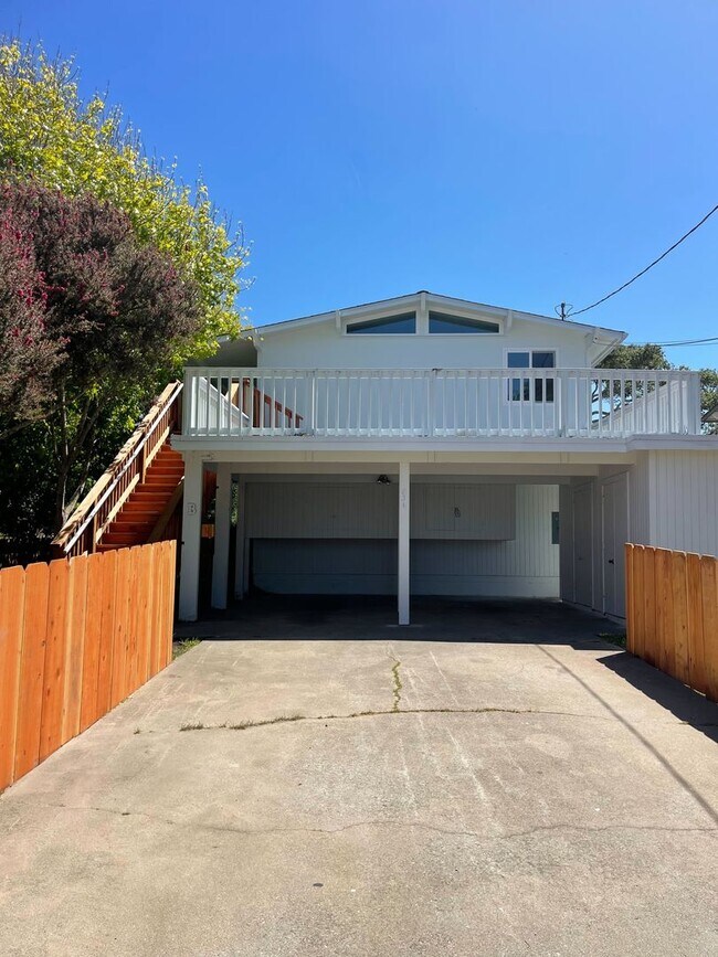Building Photo - 831 Sinex Ave