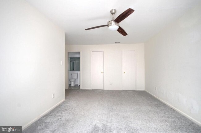 Building Photo - 1301 Hawthorne Ct