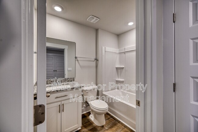 Building Photo - 103 S Grassland Rd