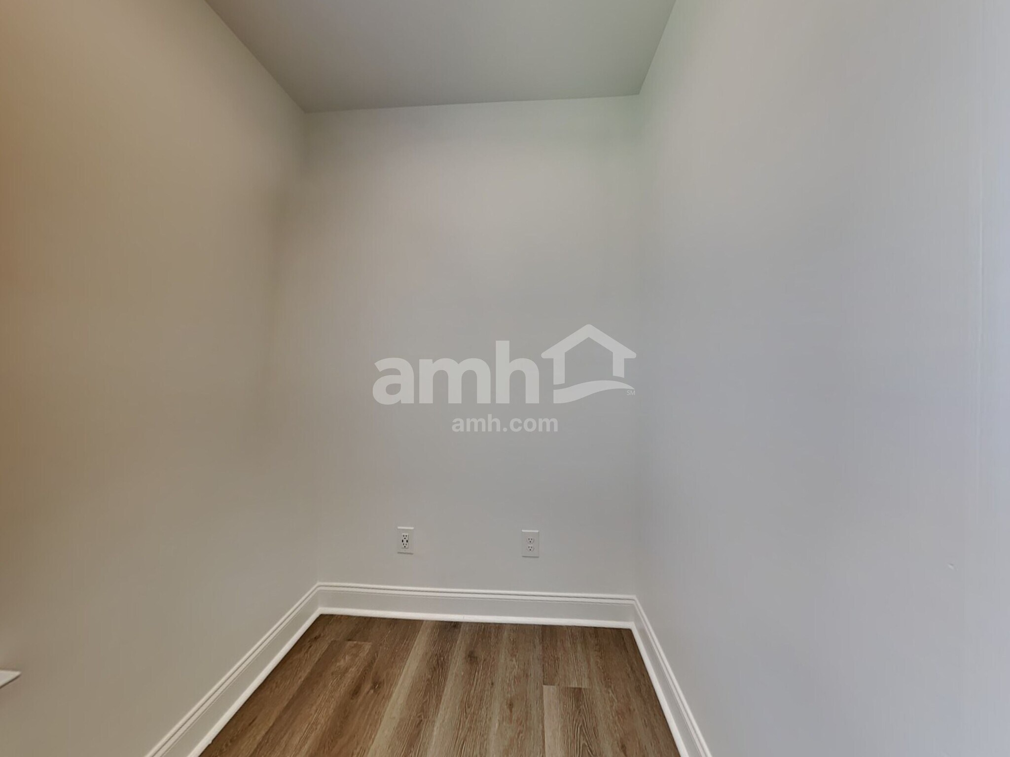 Building Photo - 568 Plumeria Ln