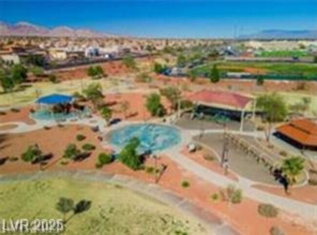 Building Photo - 7570 W Flamingo Rd
