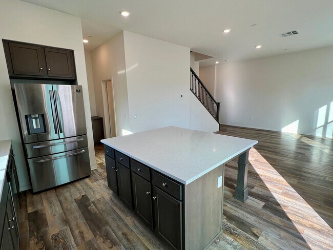 Building Photo - Luxury Living at Suwerte 2 Bedroom 2.5 Bat...