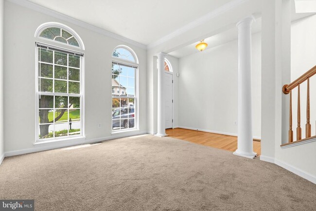 Building Photo - 5407 Silver Maple Ln