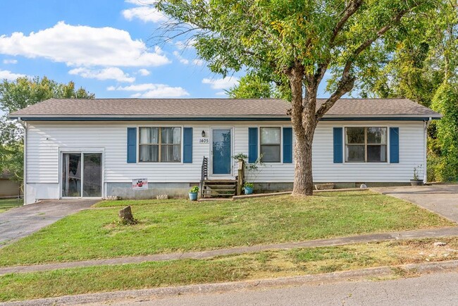 Primary Photo - 1405 Barberry Pl